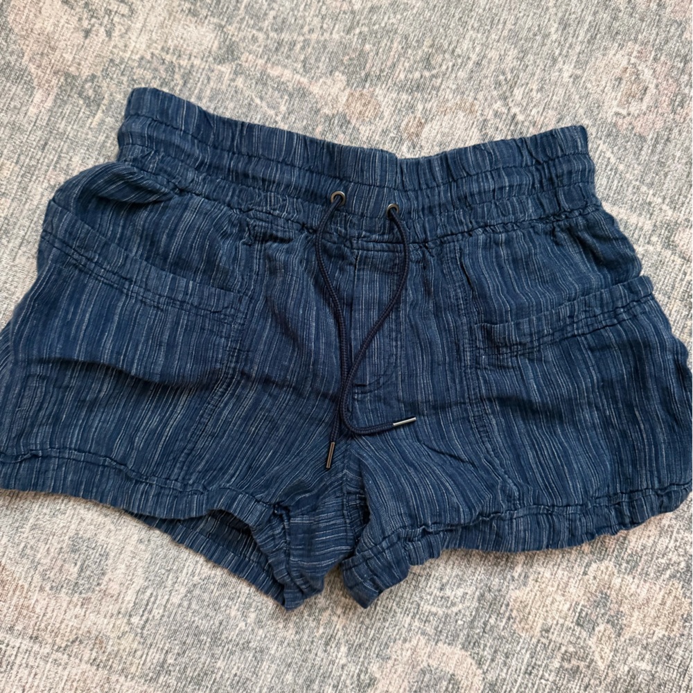 Athleta Navy Textured Drawstring Athletic Shorts